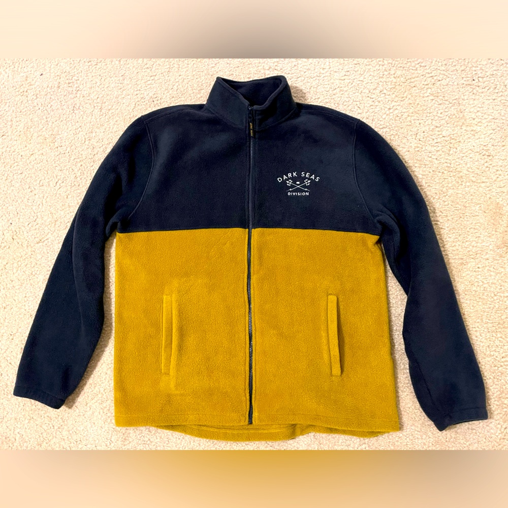 DARK SEAS FLEECE